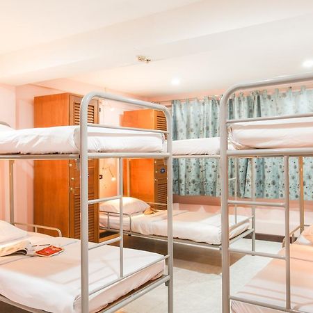 Hostel 8 Sukhumvit Soi 8 Бангкок Номер фото