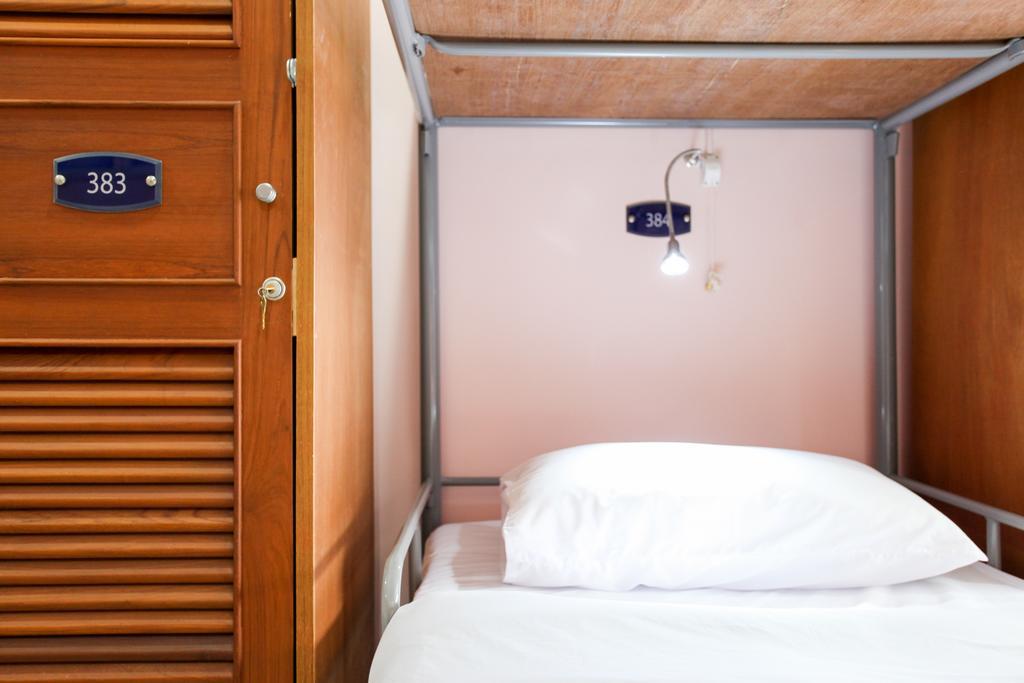 Hostel 8 Sukhumvit Soi 8 Бангкок Номер фото