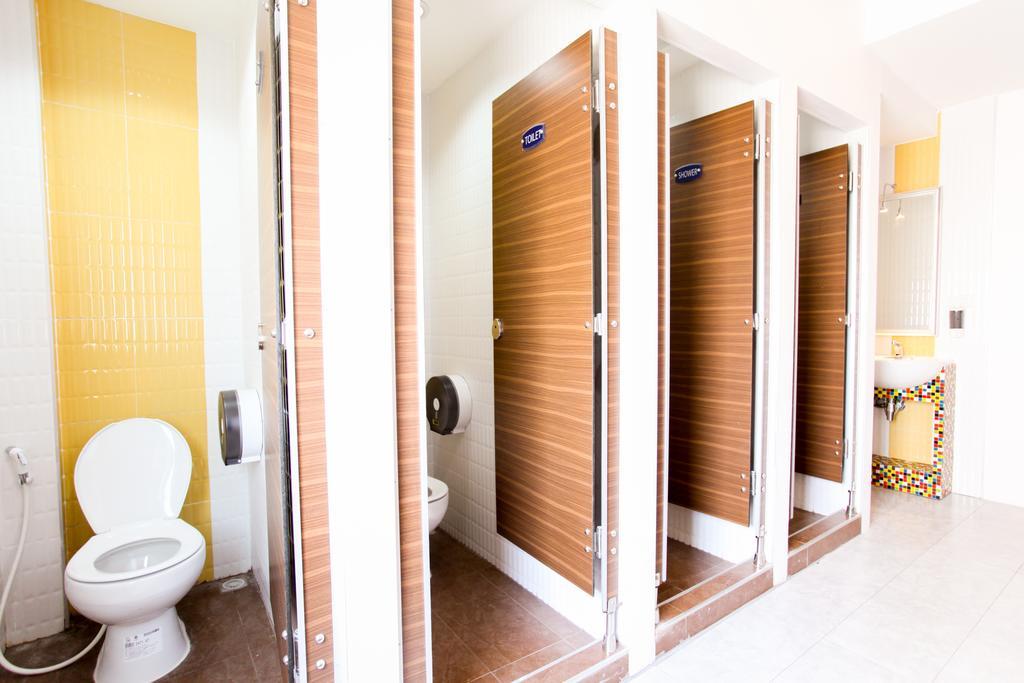 Hostel 8 Sukhumvit Soi 8 Бангкок Номер фото