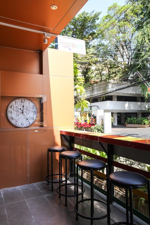 Hostel 8 Sukhumvit Soi 8 Бангкок Екстер'єр фото